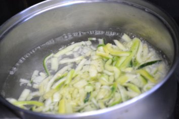 How to Freeze Zucchini Noodles: 13 Steps (with Pictures) - wikiHow