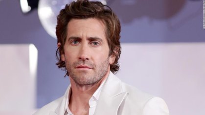 Jake Gyllenhaal has thoughts about Taylor Swift's 'All Too Well' lyrics - CNN