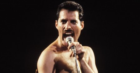 Why Freddie Mercury never got his teeth fixed - Mirror Online