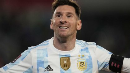 Football : Lionel Messi inscrit un triplé et bat le record de Pelé