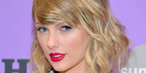 Taylor Swift Seemingly Co-Signs a Fan’s Theory About Her 10 Albums | Music, Taylor Swift : Just Jared