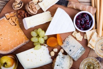 10 Healthy Cheeses You Can Feel Good About Eating | livestrong