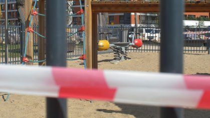 Four People Stabbed During Planned Fight At Elementary School Playground | iHeart