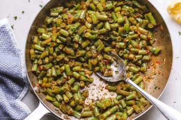 Garlic Green Beans Recipe – How to Cook Green Beans — Eatwell101