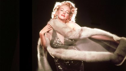 Marilyn Monroe filmed lost nude scene to please audiences, was 'furious' on her last day alive, book claims | Fox News