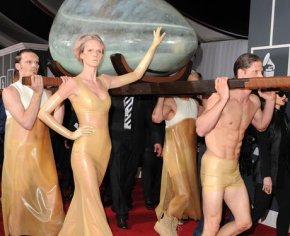 Lady Gaga - Grammy arrivals  - Grammys 2011 - Capital