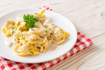 Cómo hacer los clásicos tortellini de queso - Comedera - Recetas, tips y consejos para comer mejor.