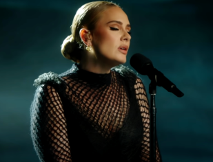 UH OH!! Fans Say That Pop Singer Adele Is GAINING THE WEIGHT BACK! (Pics) - MTO News