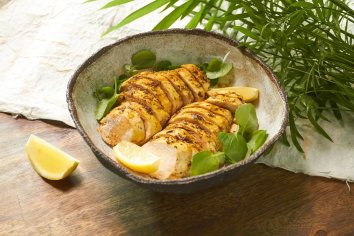 Pollo al limón con hierbas, paso a paso - Comedera - Recetas, tips y consejos para comer mejor.