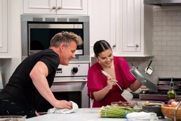 Selena Gomez Panics As Gordon Ramsay Yells In Hilarious ‘Selena + Chef’ Clip | ETCanada.com