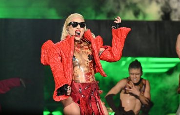 Lady Gaga Halts Miami Concert Due to Lightning - Variety