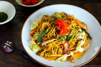 Yakisoba (Japanese Stir-Fried Noodles)(Video) 焼きそば • Just One Cookbook