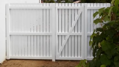 How to Build a Wooden Gate | Mitre 10 Easy As DIY - YouTube