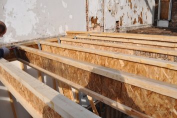   How to Install a Plywood Subfloor