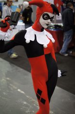 who plays harley quinn