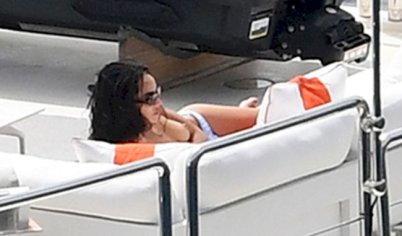 Zoe Kravitz Topless on a Yacht! - The Nip Slip