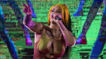 Iggy Azalea Slams Article Suggesting She Feuded With Nicki Minaj | Complex