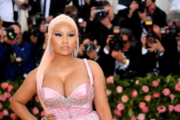 Nicki Minaj Gives A Shout Out To Her Son At The VMAs - Celebrity Insider
