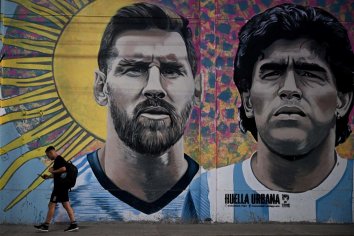Here's the problem with the Messi vs. Maradona debate for Argentina fans