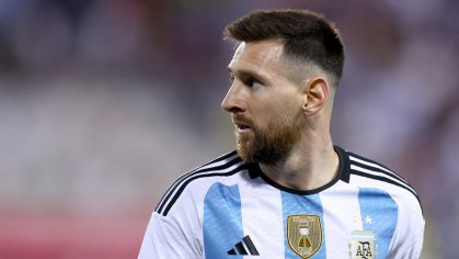 Apakah Lionel Messi Akan Pensiun Dari Sepakbola Internasional Usai Piala Dunia 2022? Alexis Mac Allister Berharap Tidak | Goal.com Indonesia