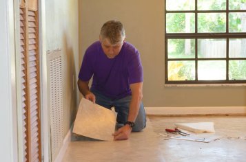 How to Install Vinyl Tile Flooring? (Step-by-Step Tutorial)