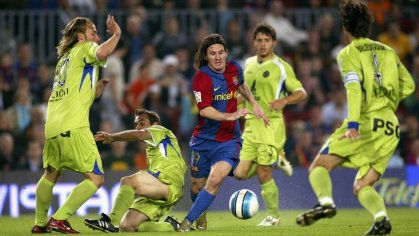 Lionel Messi â Amazing Skill Show 2006-2007  || HD - YouTube