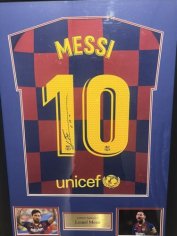 Lionel Messi signed shirt  | eBay