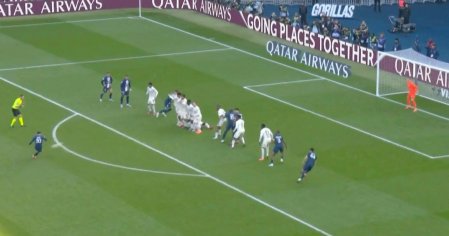 Lionel Messi nets injury time free-kick winner in goal fans label 'ridiculously clutch' - Daily Star
