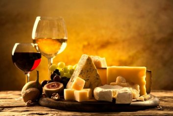 15 Most Famous Italian Cheese Types - Best Italian Cheese | IB