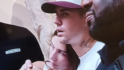 Justin & Hailey Bieber Have Museum Date In Italy: Photos – Hollywood Life
