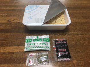 How to Cook Instant Yakisoba Noodles (Basic Instructions) - Recommendation of Unique Japanese Products and Culture