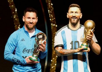 Lionel Messi emerges from Maradonaâs shadow as idol of the masses in Argentina | Sports | EL PAÃS English