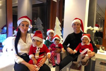 Cristiano Ronaldo Family : Wife and Children - Sabguru News Sports English