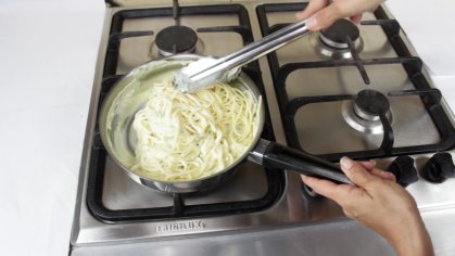 Cómo hacer pasta: 15 Pasos (con imágenes) - wikiHow