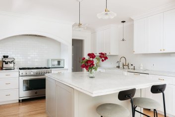 How to Find Cheap or Free Kitchen Cabinets