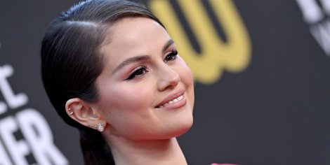 Selena Gomez Jokes About How Young Or Old She'll Go When Dating 