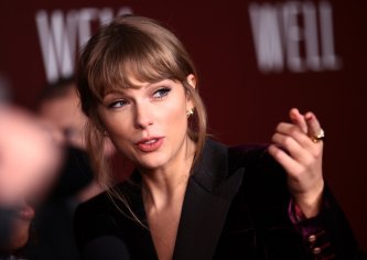 Taylor Swift Tops Celebrity List Of Most CO2 Emissions From Private Jets