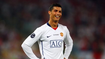 Cristiano Ronaldo rejoining Manchester United after transfer agreement