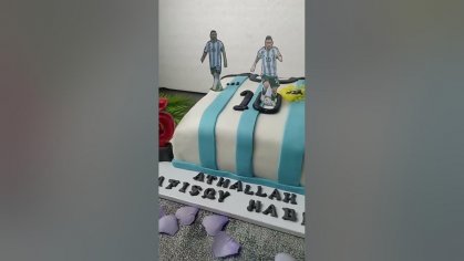 Lionel Messi on the cake - YouTube