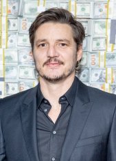 Pedro Pascal Age, Net Worth, Girlfriend, Family and Biography (Updated 2023) - TheWikiFeed