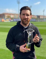 Biography of Lionel Messi, Wife, Height, Carrer - Famous Biograpy