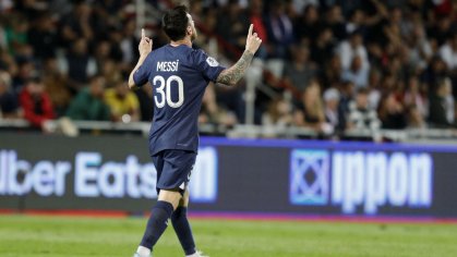 Watch the Best Moments of Lionel Messi in PSG's Win Over Ajaccio