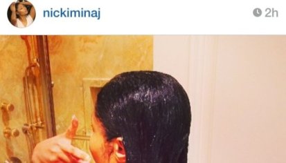 Nicki Minaj's Bathroom Pics!! No Makeup..No Weave...No CLOTHES!!