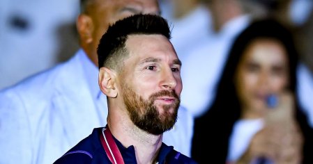 Lionel Messi sent 160 players Christmas gift - including 13 Premier League stars - Mirror Online