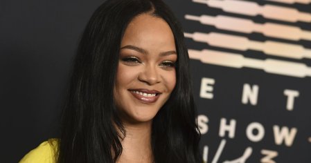 Rihanna encabezará el show de medio tiempo del Super Bowl - Los Angeles Times