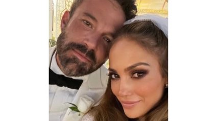 Jennifer Lopez and Ben Affleck tie the knot for a second time in fairytale Georgia wedding | Ents & Arts News | Sky News