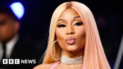 Nicki Minaj equals Lauryn Hill chart record - BBC News