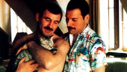 
        The look of love: Rarely-seen intimate pics of Freddie Mercury and his partner Jim
        
         | 
        Dangerous Minds
    