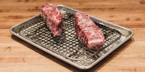 How To Cook A5 Wagyu Striploin? - ButteryPan