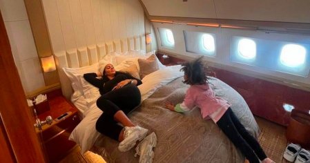 Inside Cristiano Ronaldo's private jet with double bed as he lands for Al-Nassr unveiling - Mirror Online